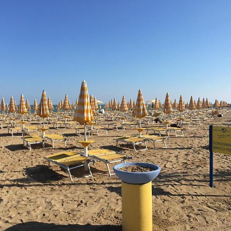 Ferienwohnung App. Marcopolo - 100Mt Dal Mare Lido di Jesolo Exterior foto