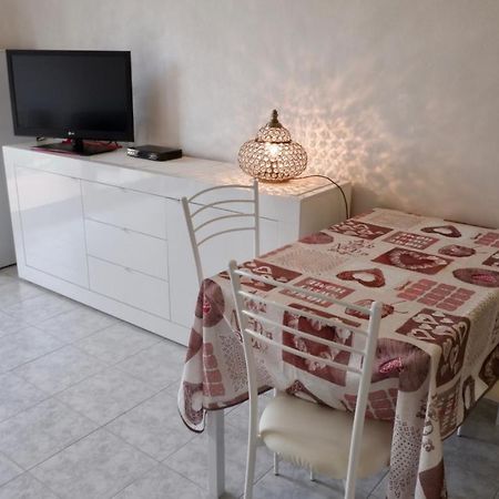 Ferienwohnung App. Marcopolo - 100Mt Dal Mare Lido di Jesolo Exterior foto