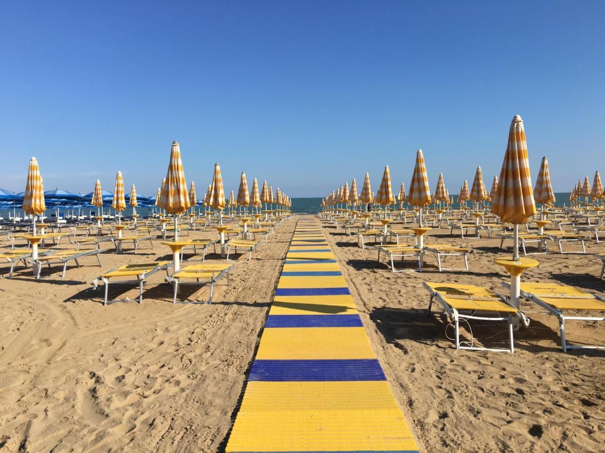 Ferienwohnung App. Marcopolo - 100Mt Dal Mare Lido di Jesolo Exterior foto