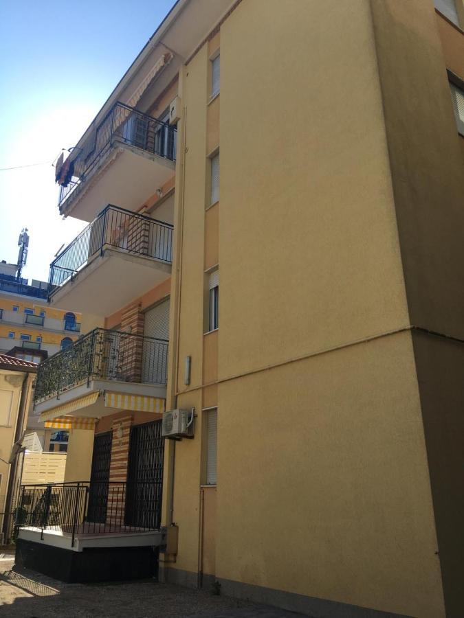 Ferienwohnung App. Marcopolo - 100Mt Dal Mare Lido di Jesolo Exterior foto
